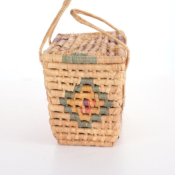 Multi-Colored Ethnic Straw & Reams Floral Pattern Picnic Basket - Picture 4 of 9